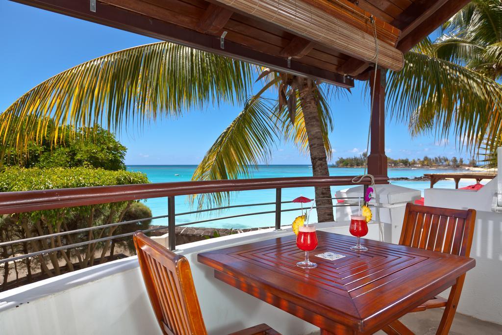 Le Beachclub 3* Pereybere Beach