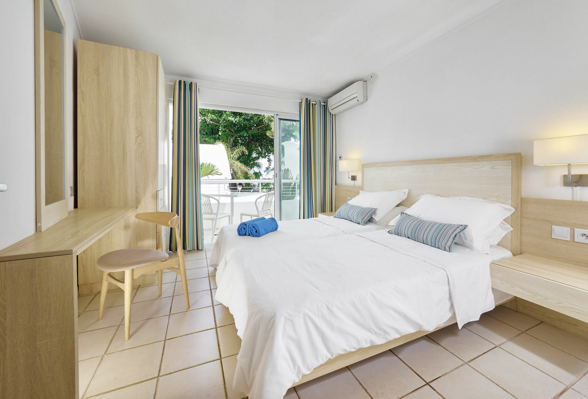 Aparthotel Le Beachclub Pereybere Beach